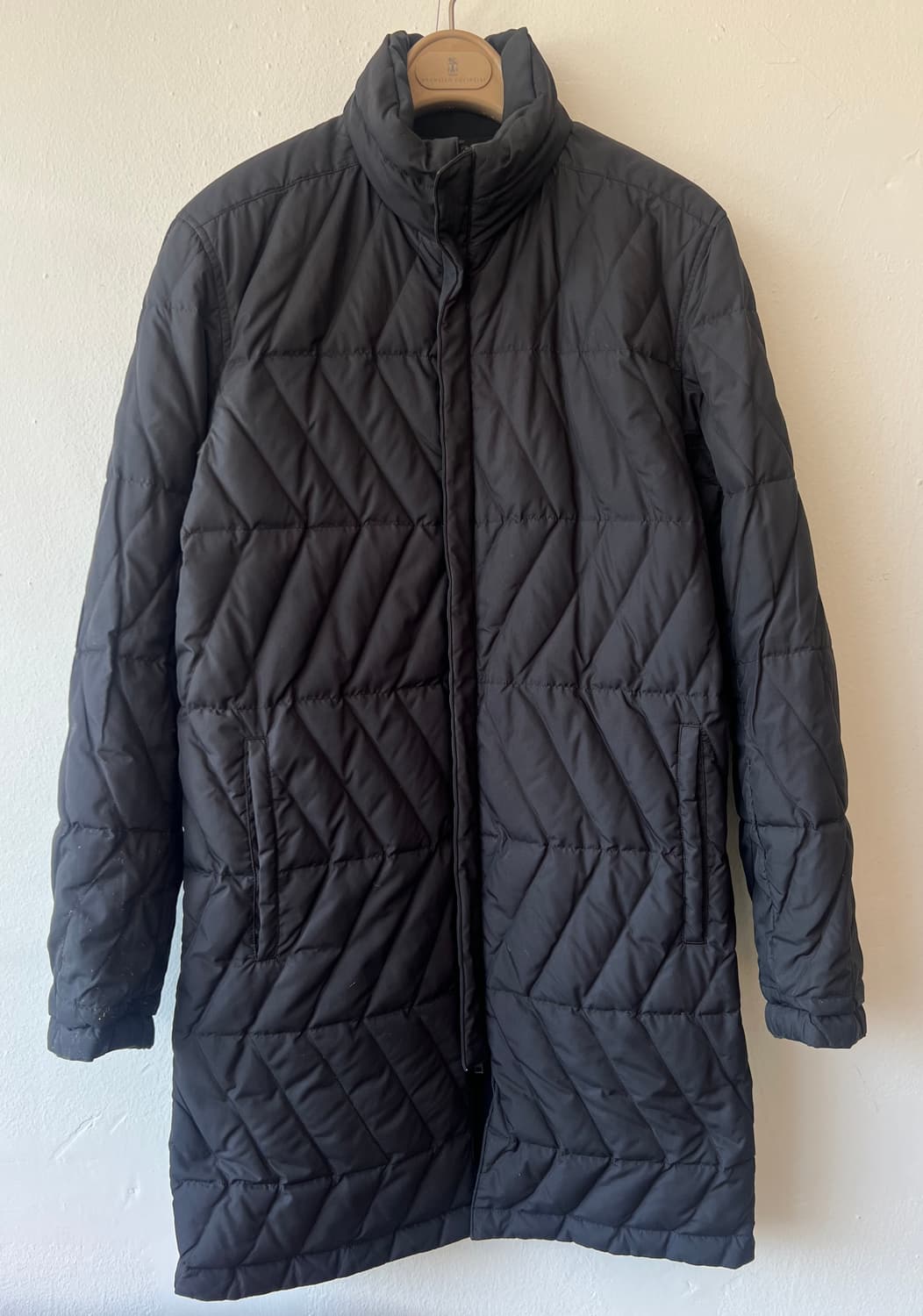 띠어리  블랙 다운 리버서블점퍼

 상품이미지3