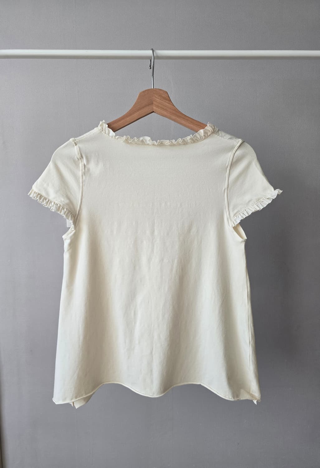 Miracle Woman Frill Detail Short Sleeve  상품이미지2