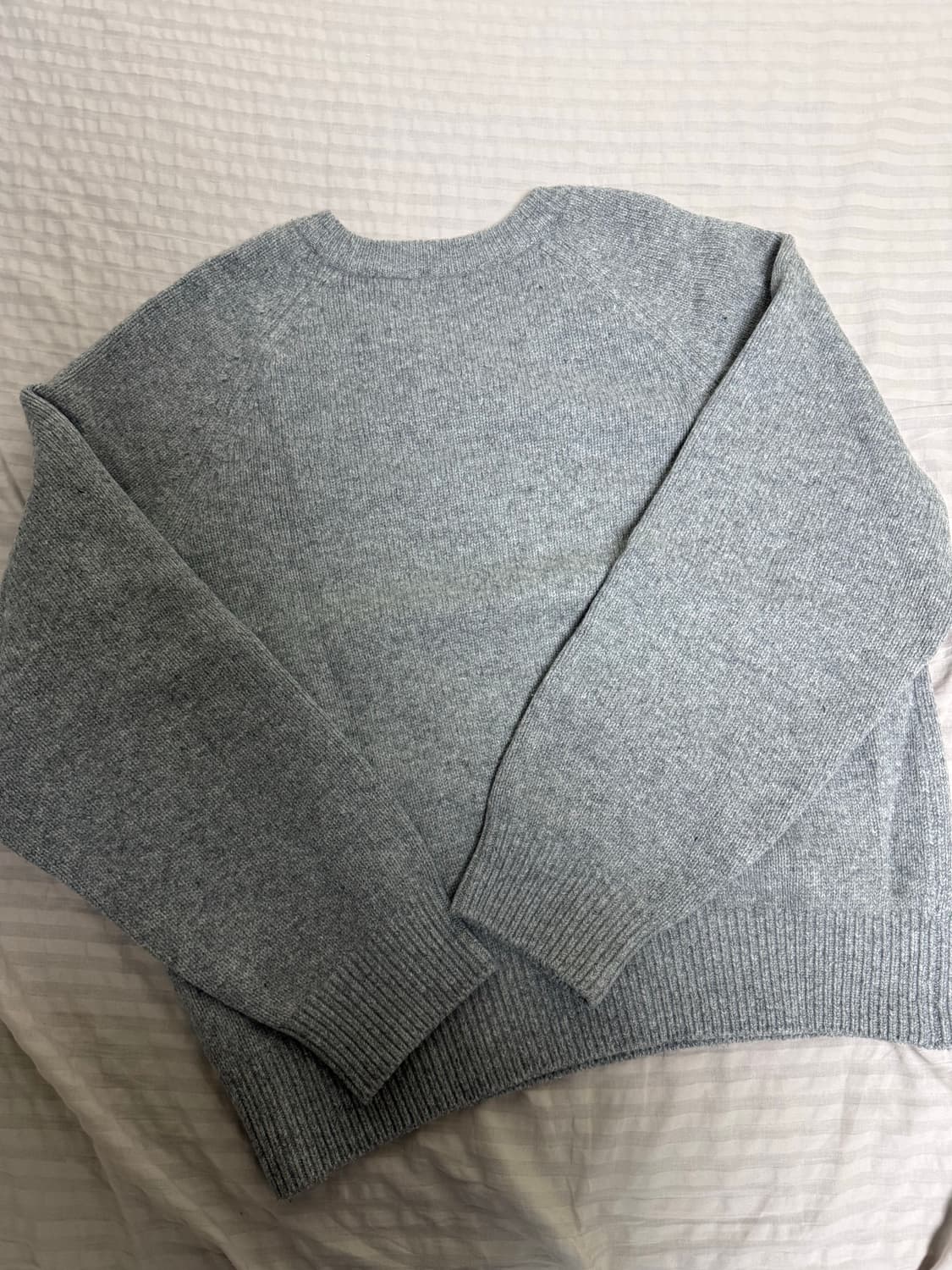 던스트 브이넥니트 M 상품이미지3