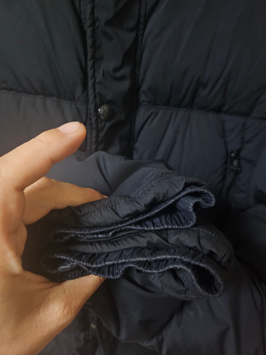 cp컴퍼니 롱패딩 블랙50사이즈(100-105) 상품이미지4