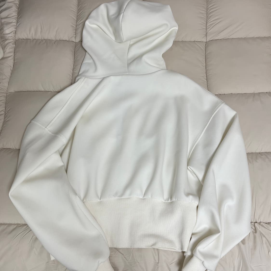 런웨이티켓 후드집업 상품이미지7