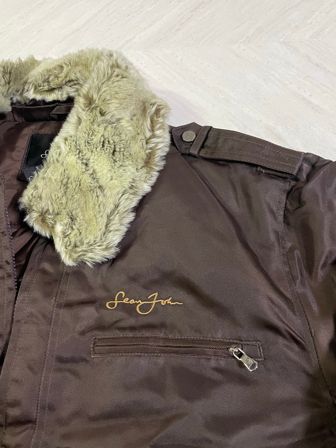 션존 B-3 털 봄버 자켓 상품이미지6