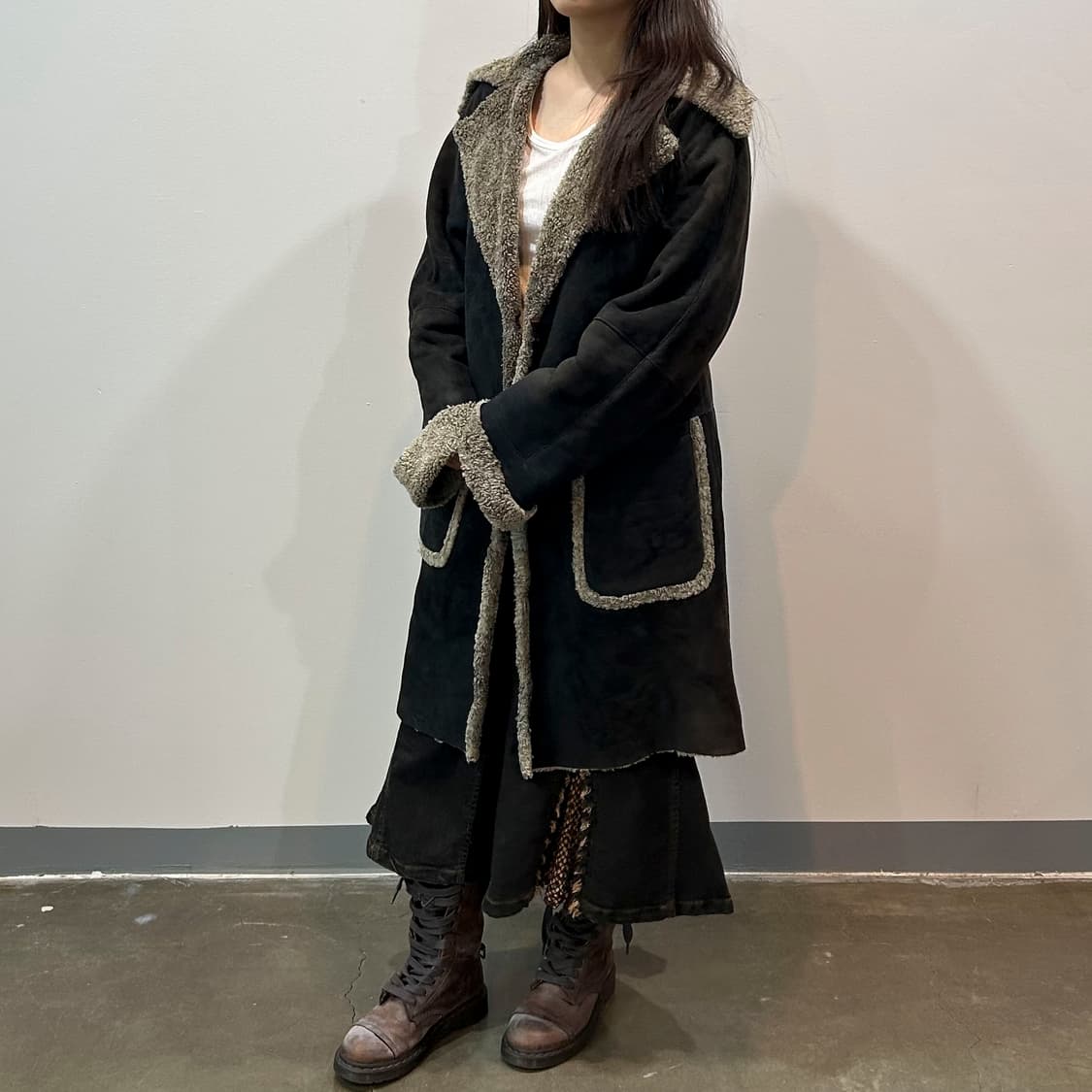 블랙 양가죽 무스탕 코트 상품이미지1