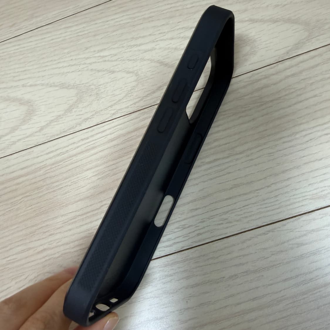 히피룸 아이폰 16 pro 케이스 상품이미지3