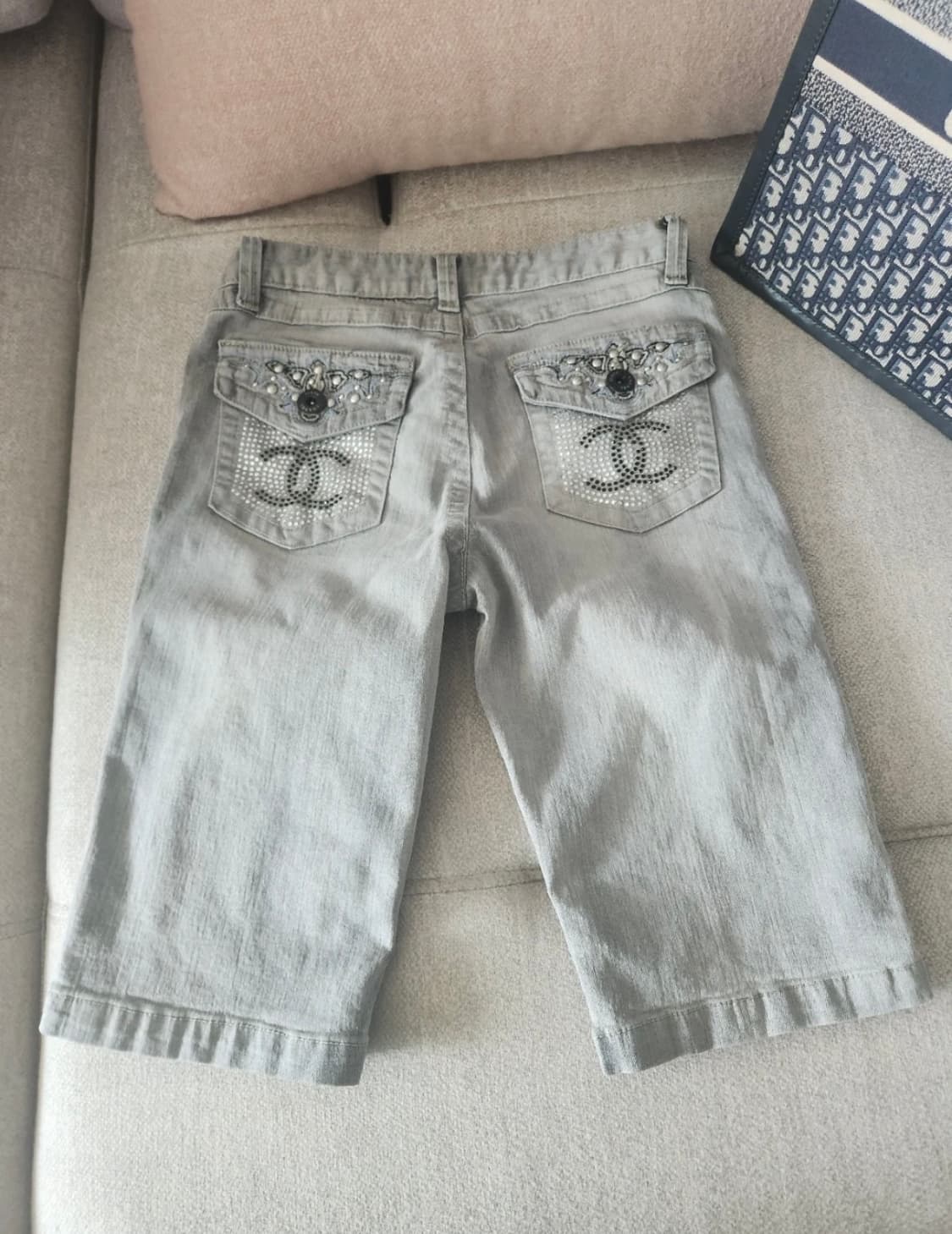 [정품]샤넬 7부 데님팬츠 그레이 28사이즈 상품이미지1