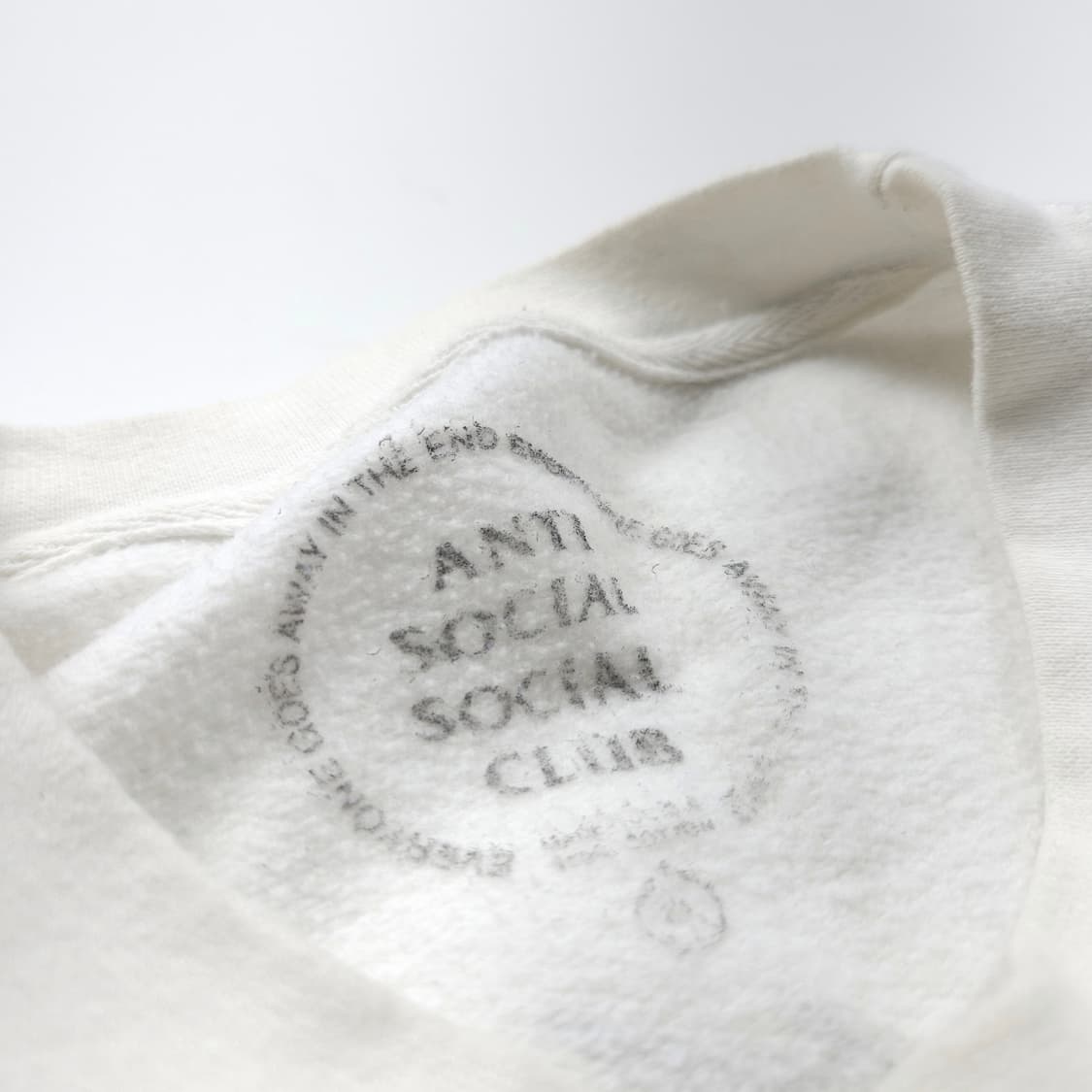 안티소셜소셜클럽 빅로고 크루넥 스웻 셔츠 (XL) 상품이미지5