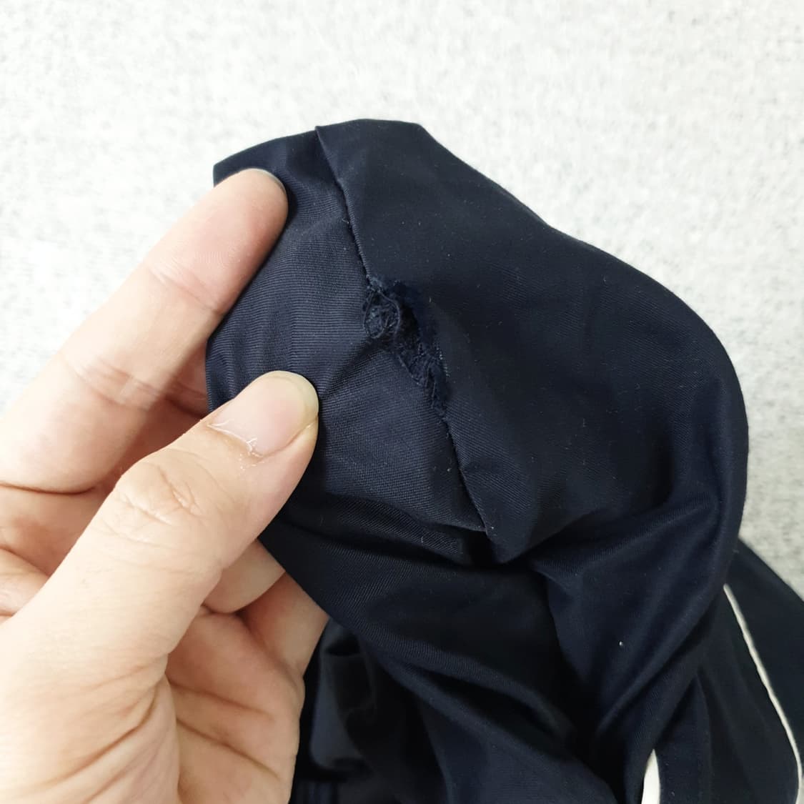 네이비 오버핏 라인 트레이닝팬츠  상품이미지8