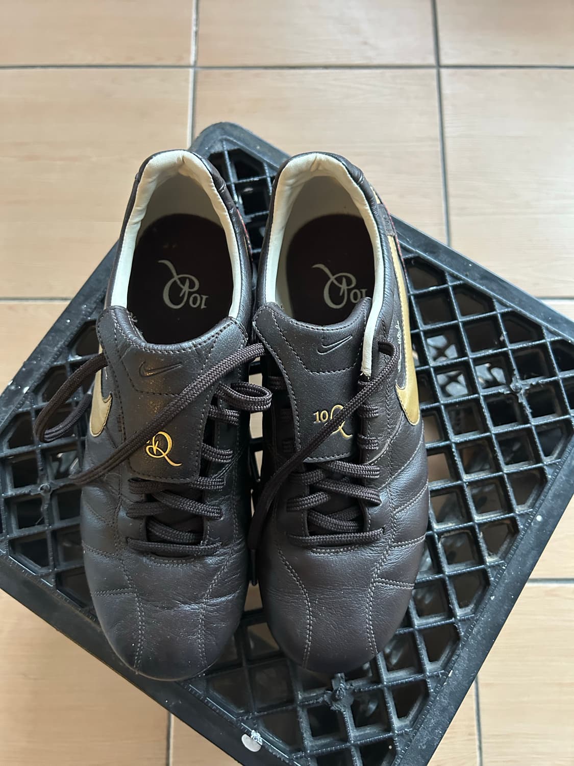 07 호나우지뉴 나이키 티엠포 축구화 265size 상품이미지3