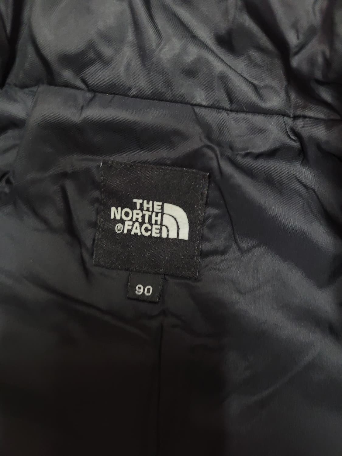 노스페이스 블랙 패턴 경량 패딩 상품이미지3