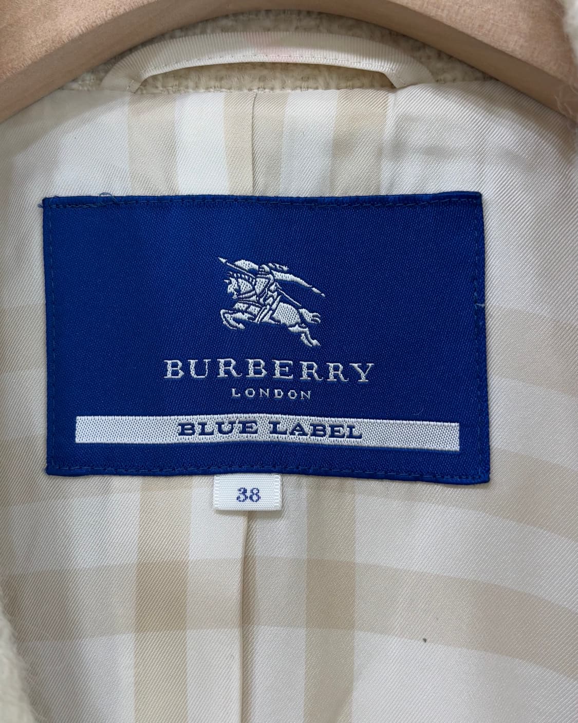 Burberry 버버리 블루라벨 아이보리 컬러 코트   상품이미지9