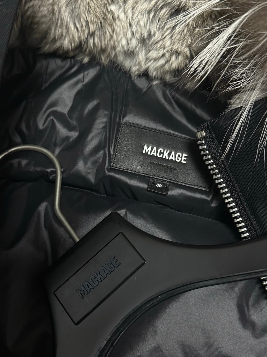 맥케이지 딕슨 패딩 판매합니다 🫶🏻 상품이미지2