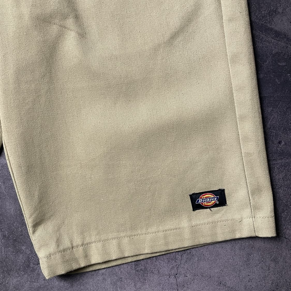 DICKIES 디키즈 베이지 릴렉스핏 워크 하프팬츠 A01104 상품이미지4