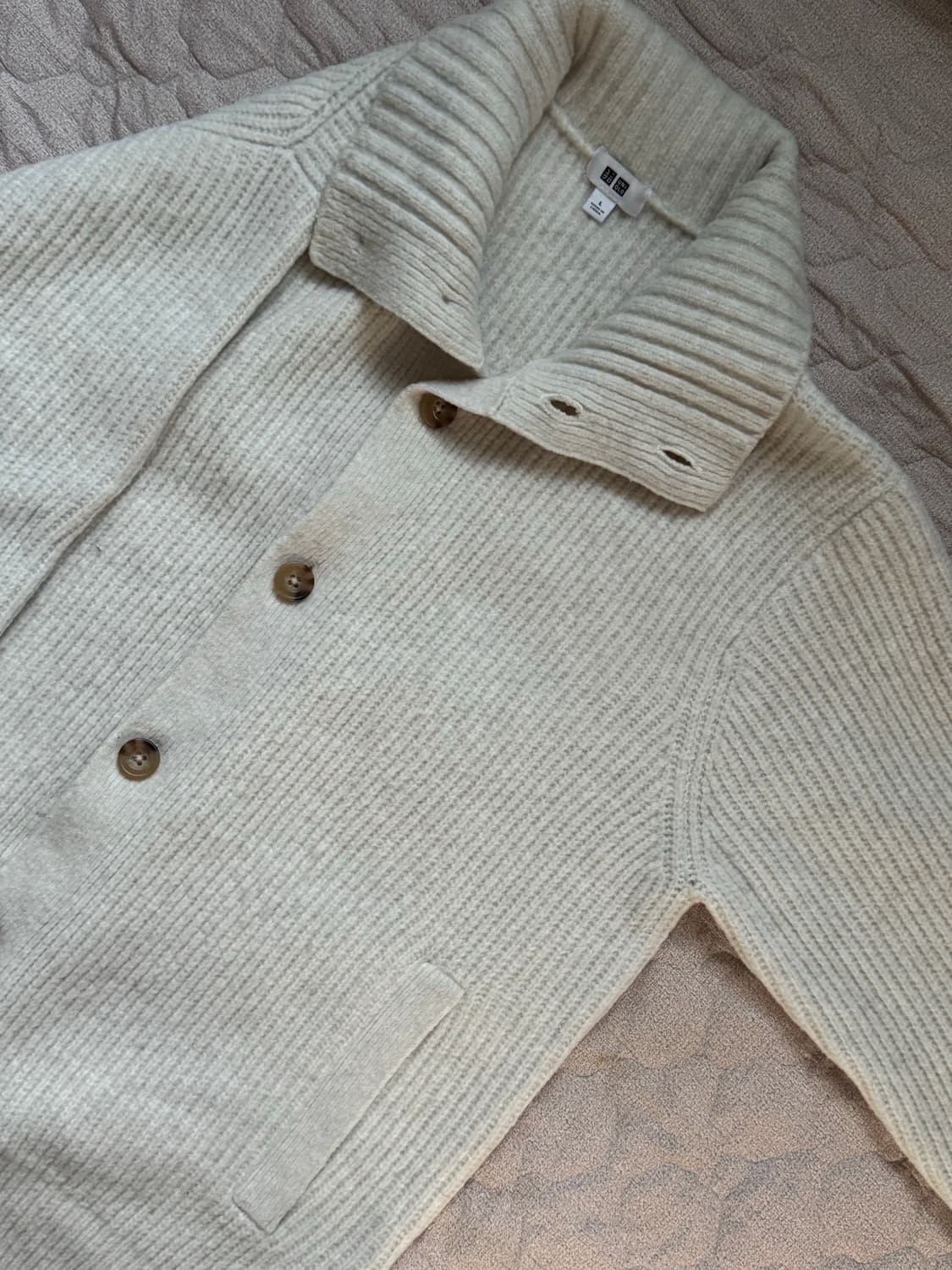 유니클로 수플레얀 스탠드 카라 가디건 팝니다 상품이미지3