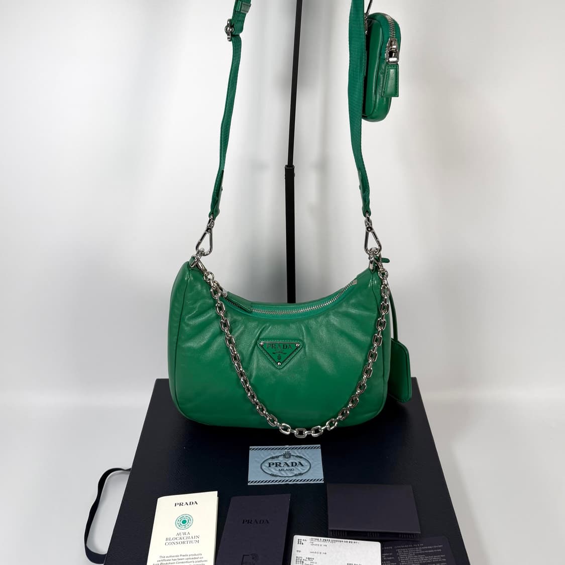 프라다 패딩 나파 레더 리에디션 2005 숄더백 상품이미지1