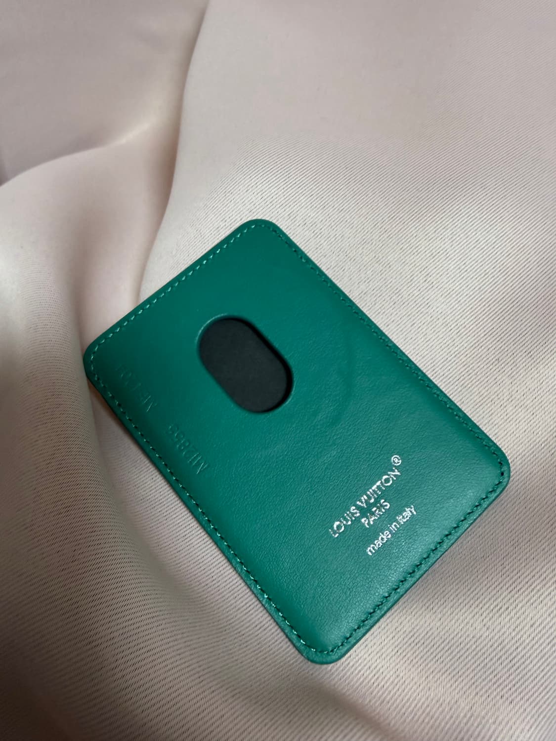 루이비통 맥세이프 카드지갑 상품이미지2