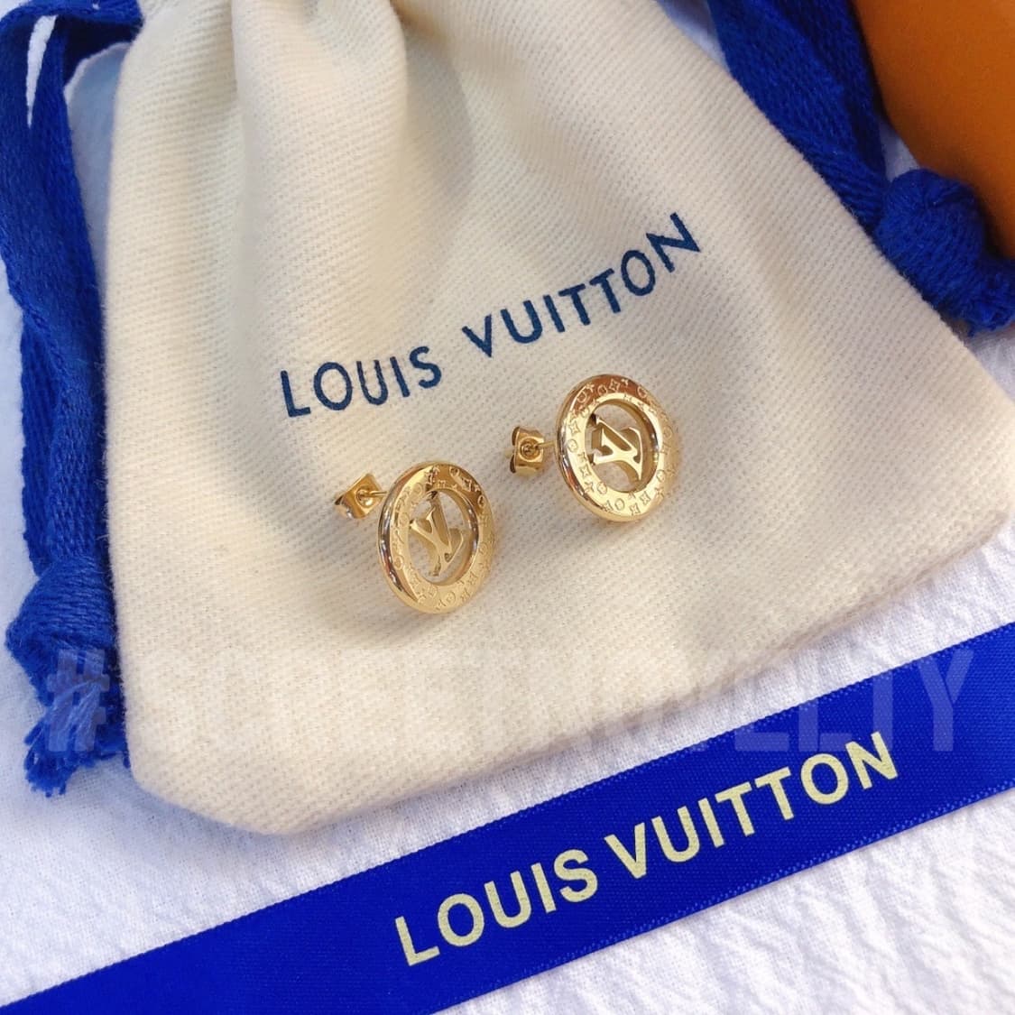 루이비통 클래식 스텔라 이어링 풀박스 상품이미지9