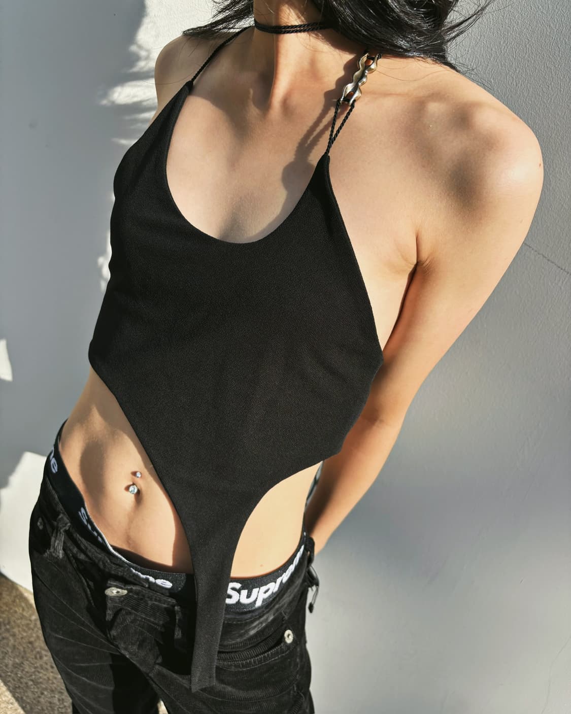 혜인서 넥 스트랩 언발란스 크롭 슬리브리스 상품이미지6