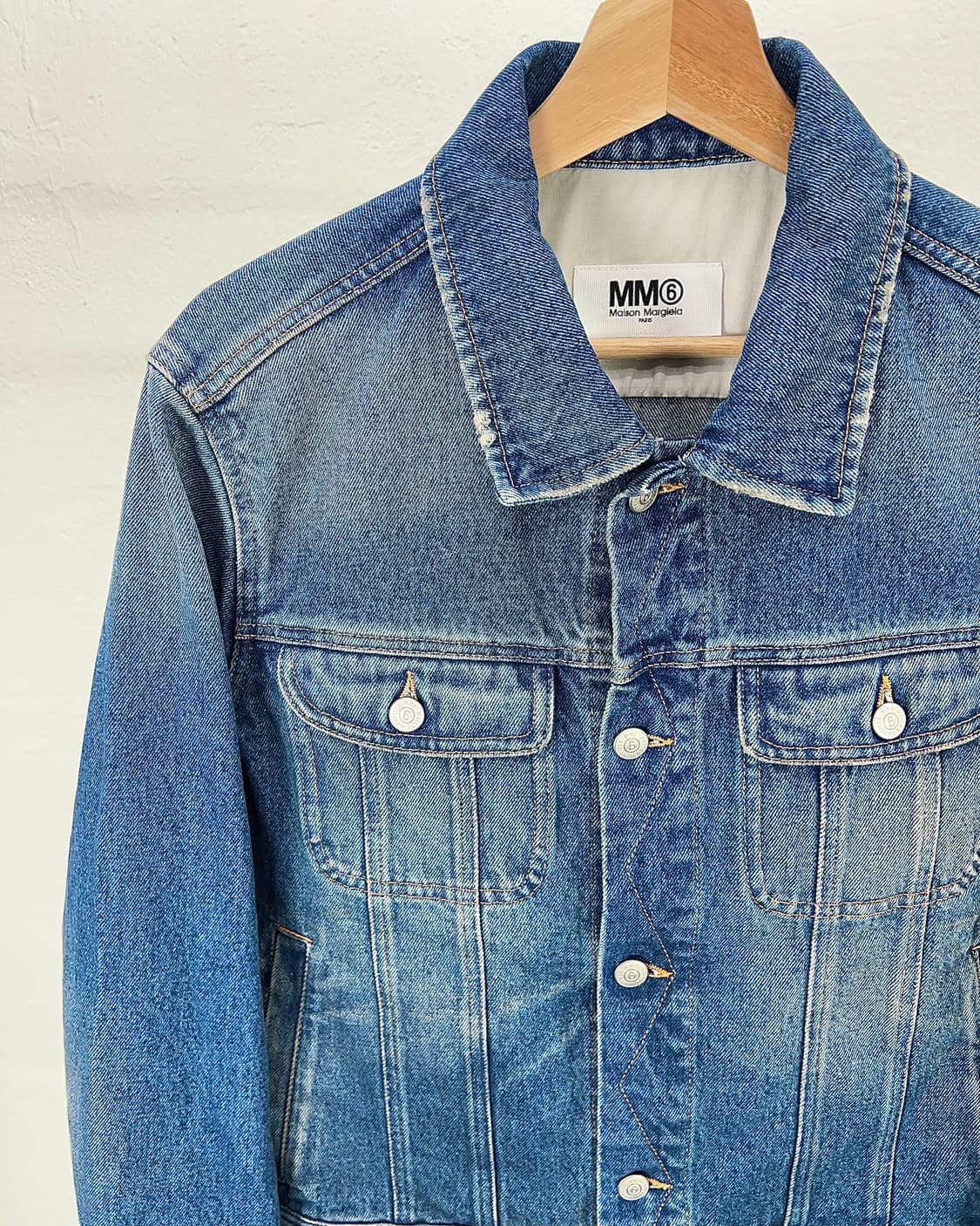 MM6 22fw 그린 캐스트 플랩 포켓 워싱 데님 자켓 상품이미지2