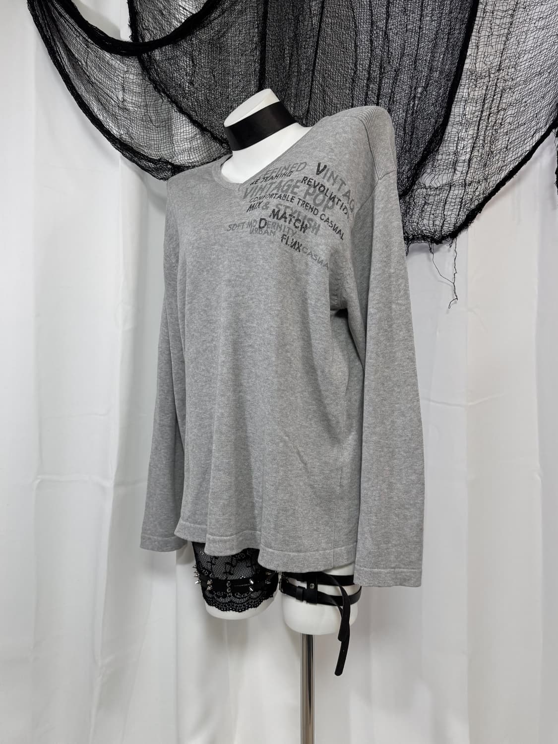 gray lettering knit 상품이미지3