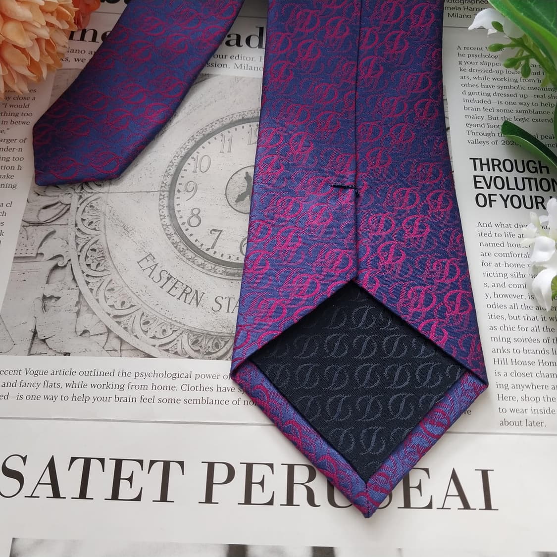 듀퐁 실크 퍼플 로고 자카드 슬림 넥타이 8cm A+등급 K1487
 상품이미지7