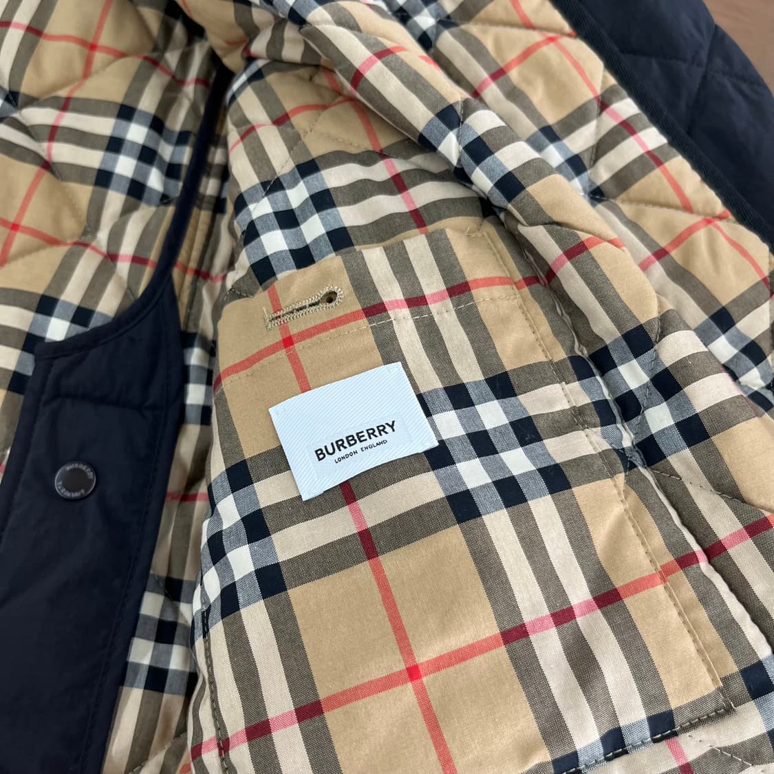 버버리 신형 남성 퀼팅점퍼 L 상품이미지8