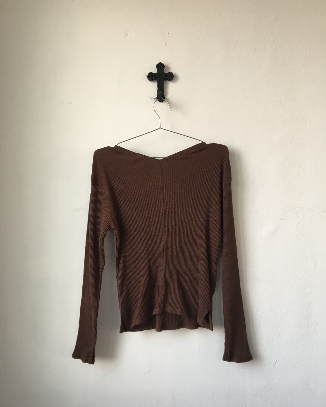 Ribbed deep neck sleeve 상품이미지3