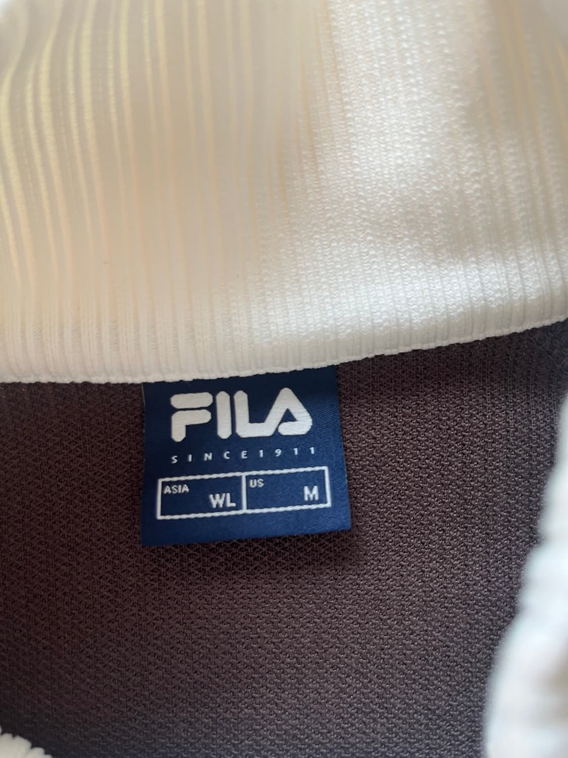 휠라 <한소희 착용> 1911 여성 니트트랙 집업 상품이미지4