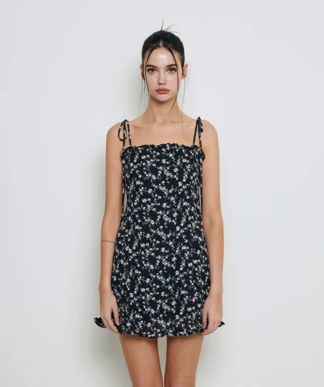 낫유어로즈 프릴 미니 드레스 (블랙) 판매 상품이미지2