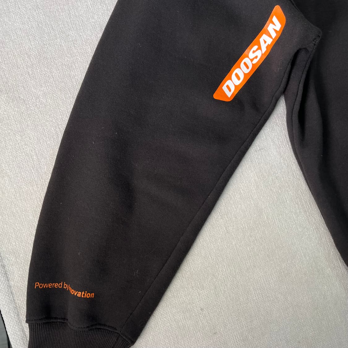 105 아이앱 스튜디오 X 두산 맨투맨 상품이미지5