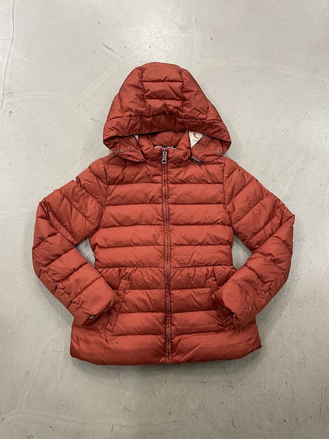 버버리 키즈 오렌지 패딩 12Y 상품이미지1