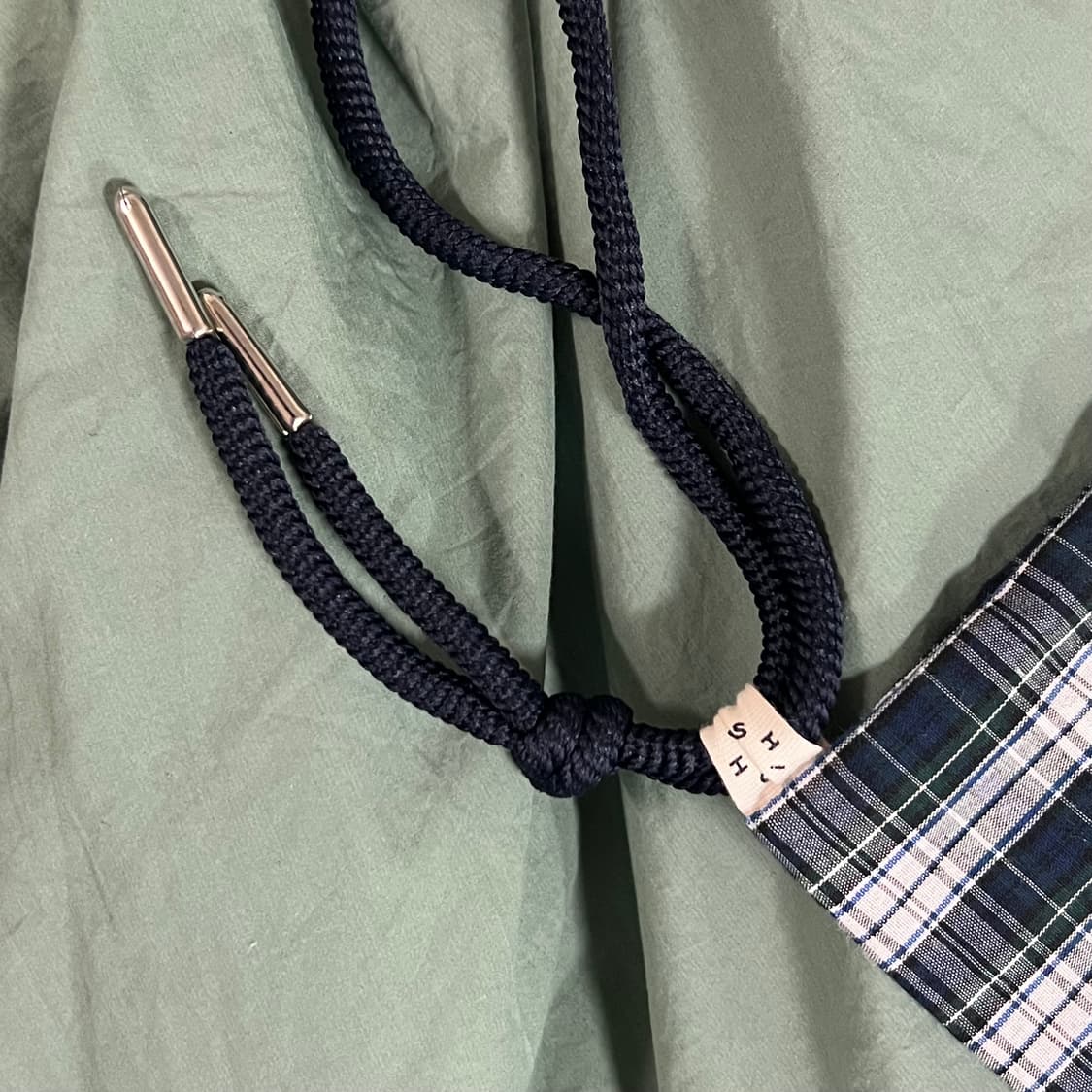 오헤시오 체크 스트링백 CHECK DRAWSTRING BAG 상품이미지4