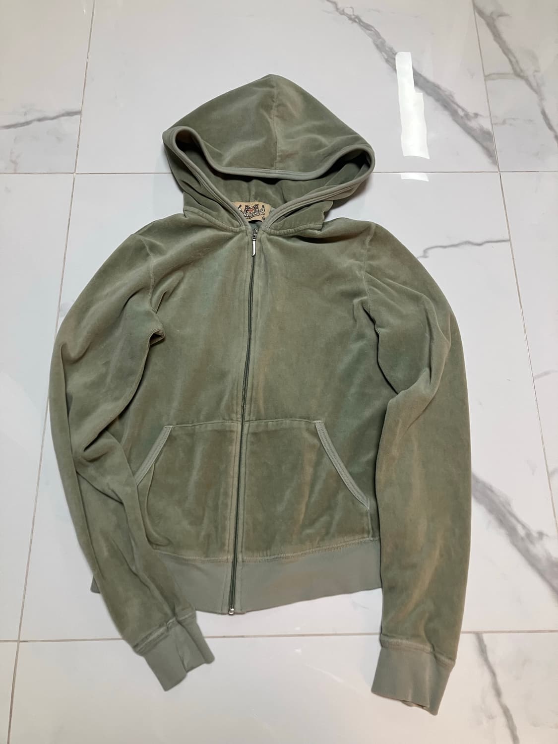 Y2K 쥬시 꾸뛰르 쑥색 벨루어 후드집업 상품이미지1