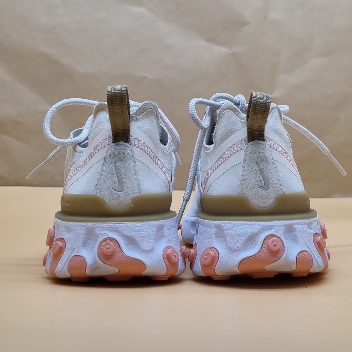 나이키 리액트 엘리먼트 55 운동화225 상품이미지4