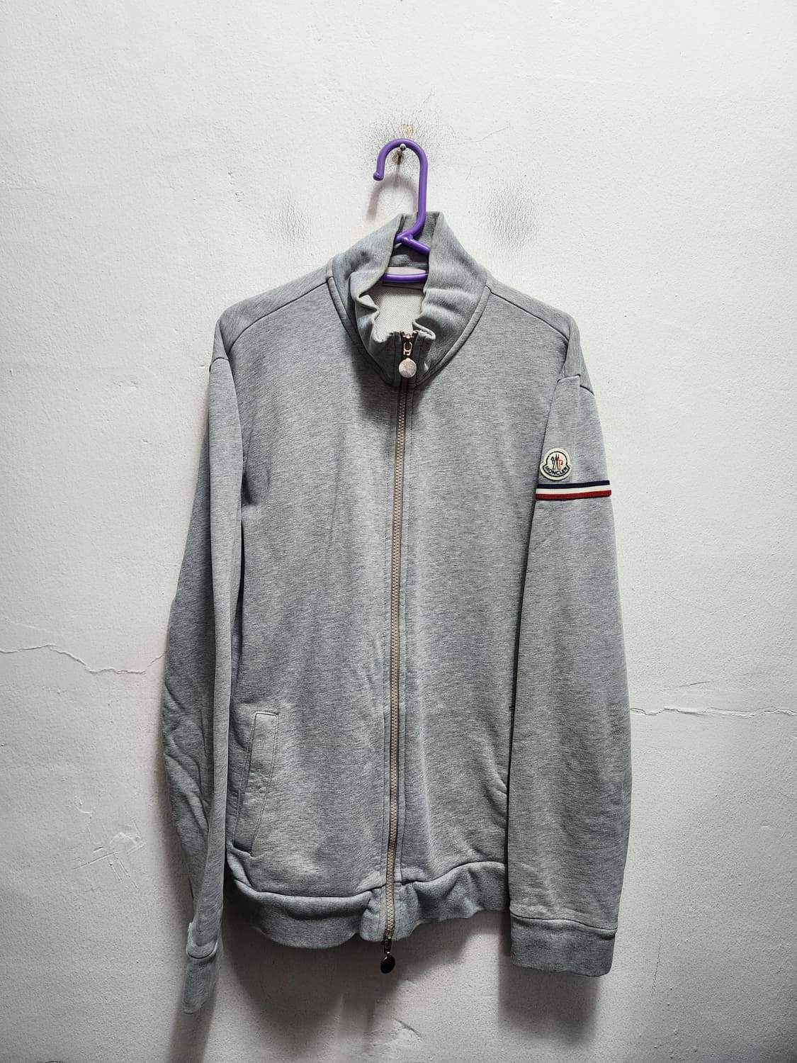 몽클레어 전투용 그레이 집업 상품이미지1