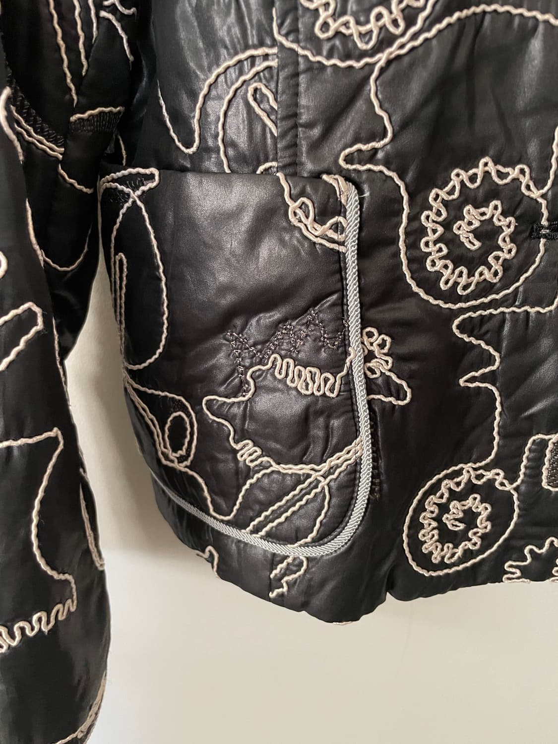 embroidered patterned padded jacket 상품이미지5