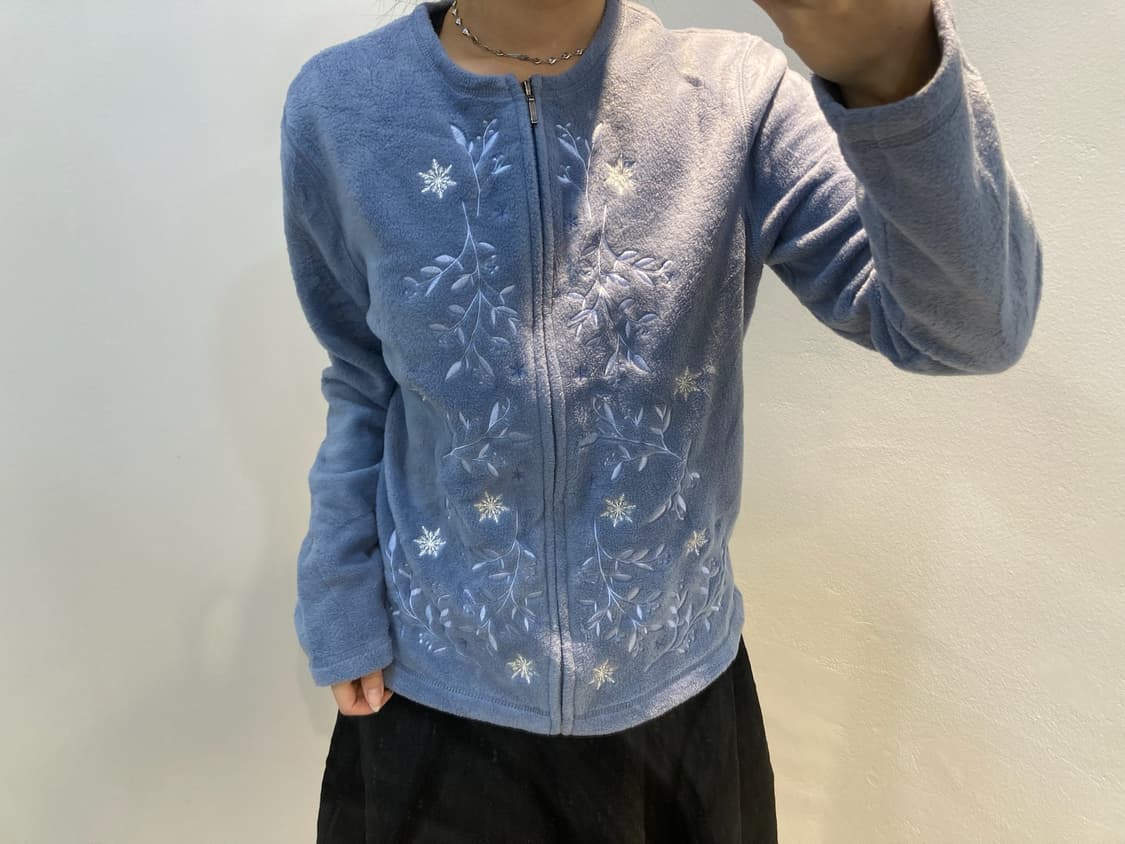 플라워 자수 포인트 플리스 집업 상품이미지1