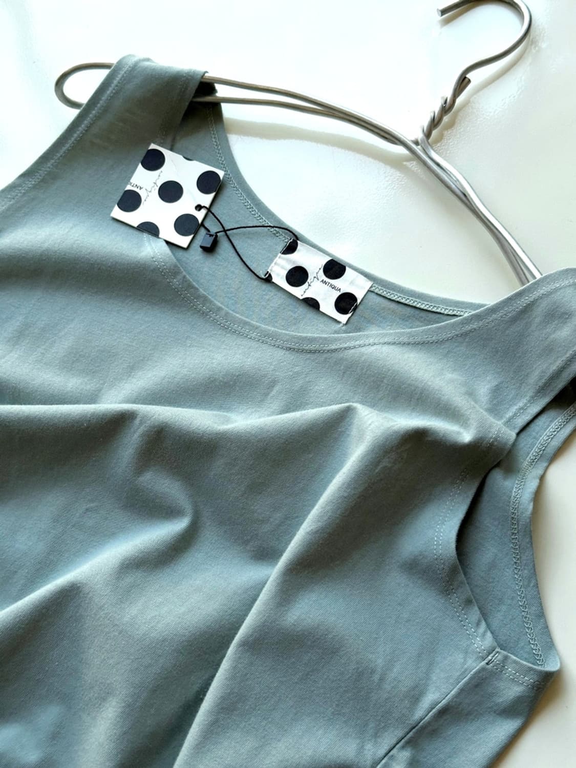 Over silhouette cotton sleeveless top 상품이미지3