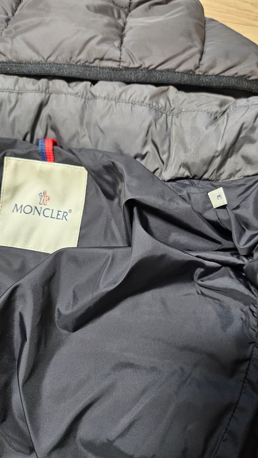 몽클레어 여성 패딩 3사이즈 다크그레이 상품이미지7