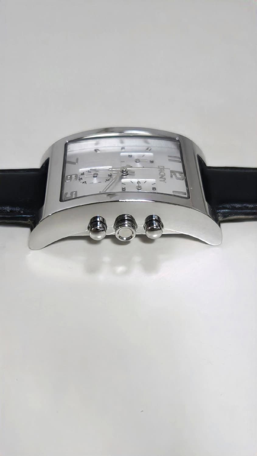 DKNY (도나카란 뉴욕)사각 실버 크로노그래프 남성 손목시계 상품이미지5