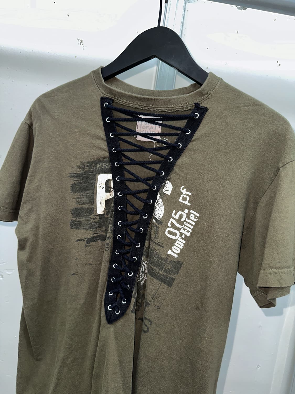 khaki eyelet open t shirt 상품이미지2