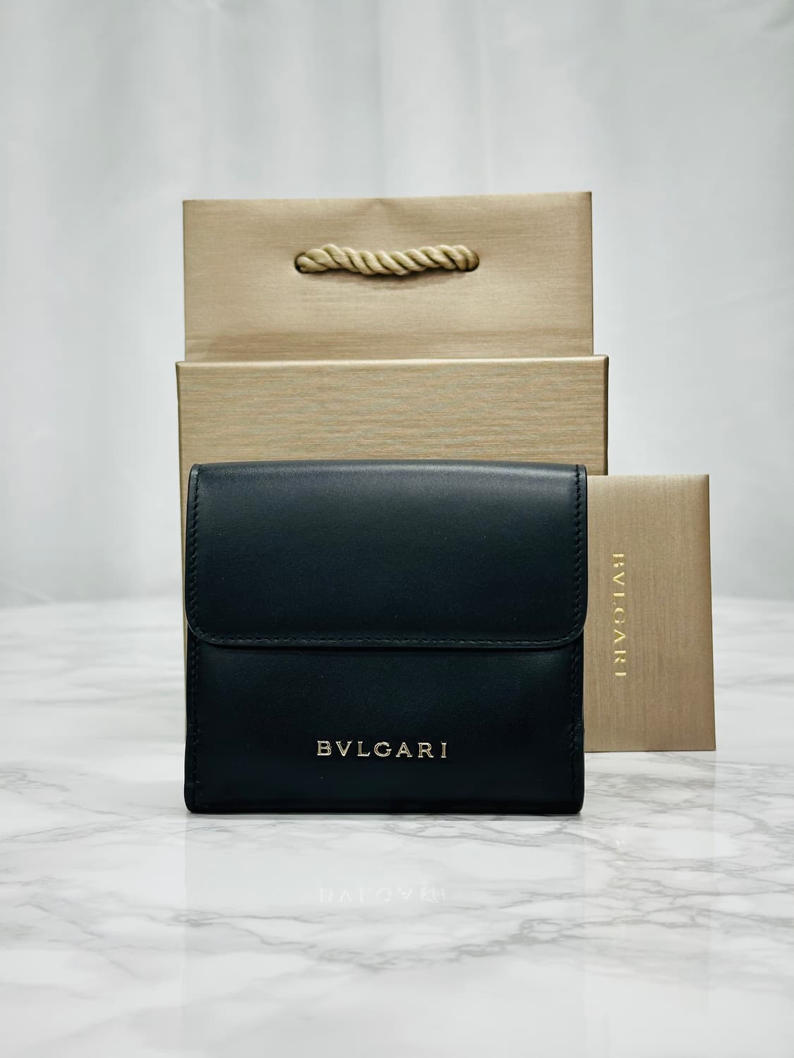 [정품][10/9.5] 불가리 세르펜티 3단 지갑 블랙그린 상품이미지5