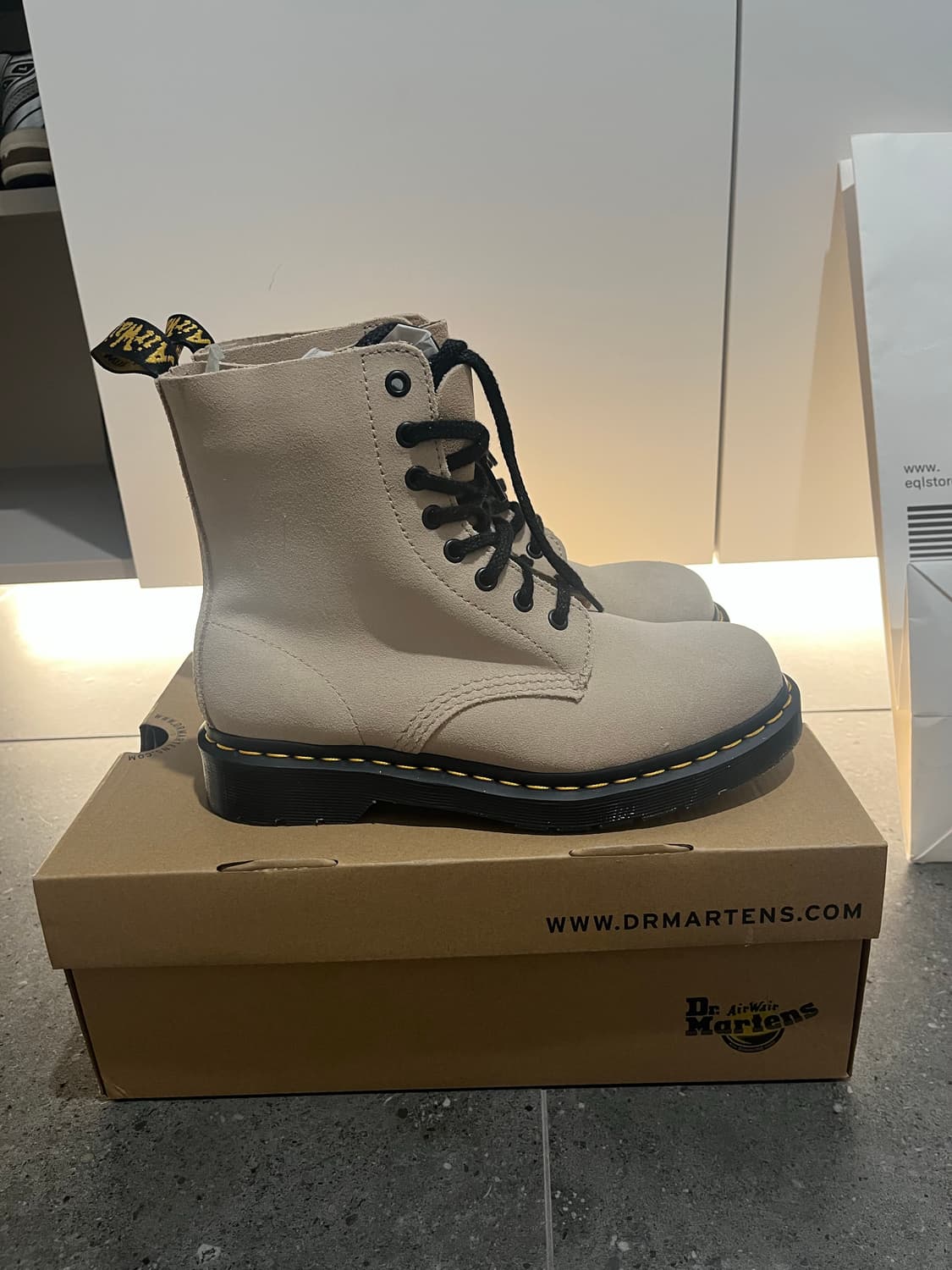 *새상품 닥터마틴 1460 파스칼 워커 빈티지 베이지 상품이미지3
