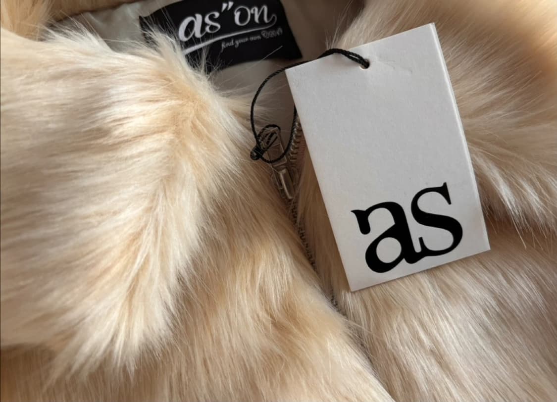 애즈온 OBEL 퍼 자켓 아이보리 상품이미지2