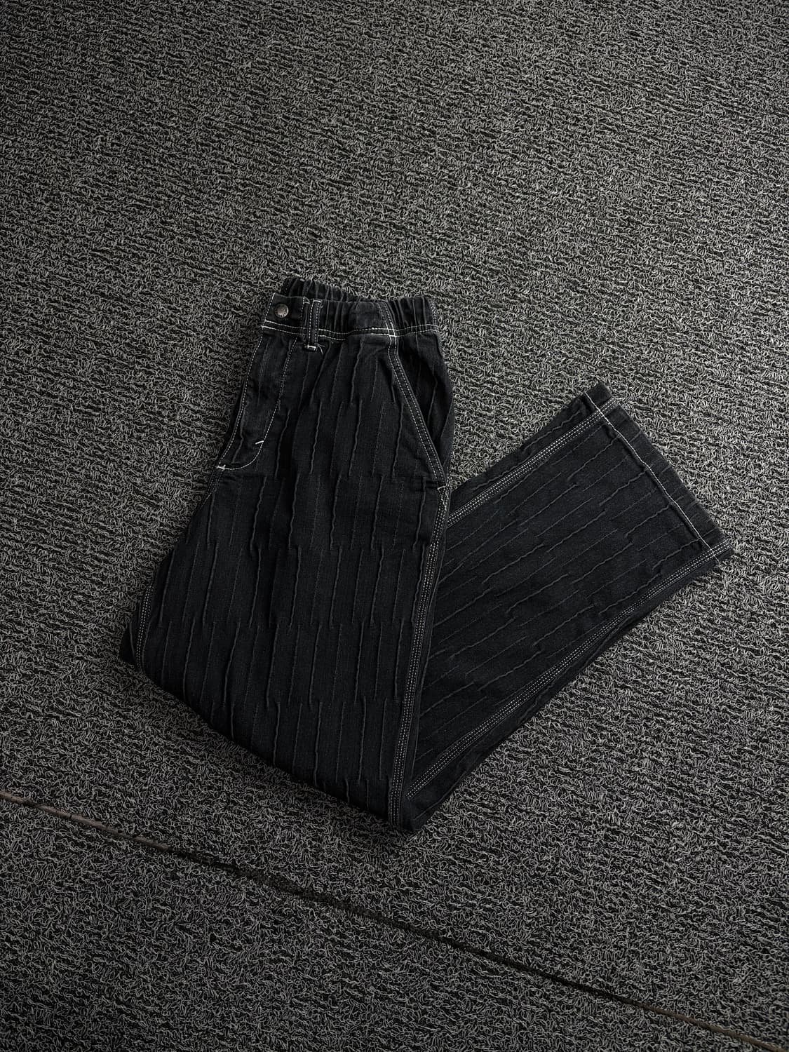 디스이즈네버댓 절개 디테일 데님 루즈 팬츠 블랙 1549 상품이미지1