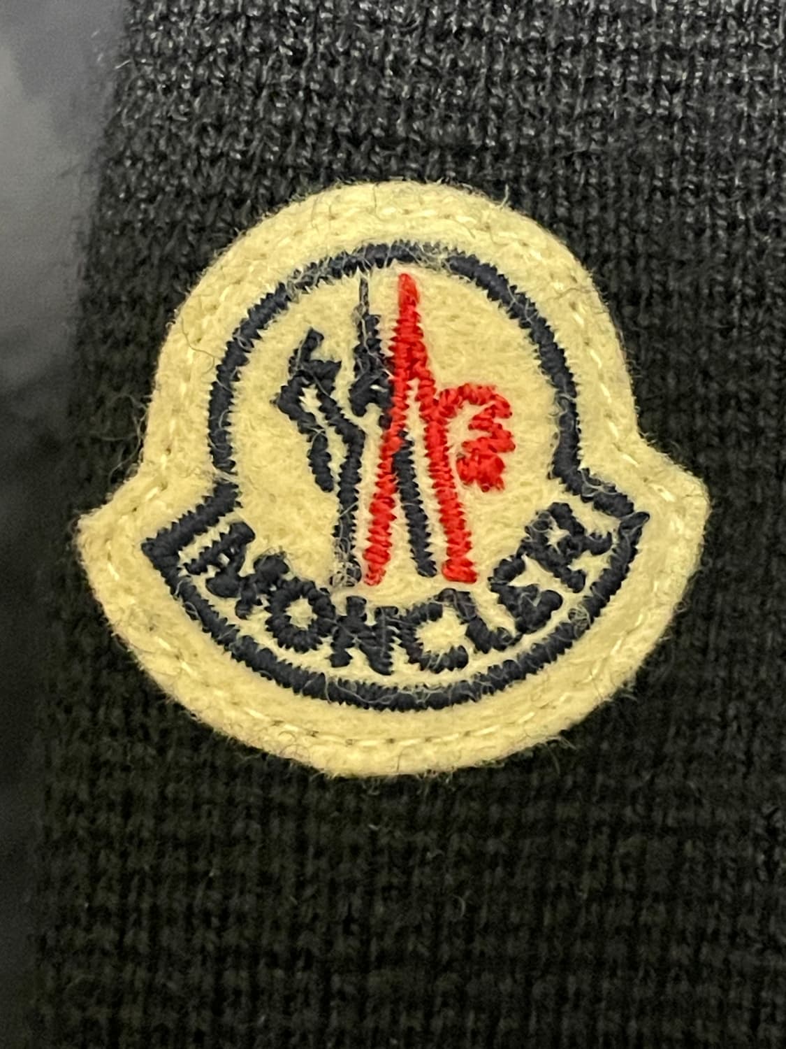 [ M ] 몽클레어 니트패딩 김현우 니트패딩 트리콧 네이비 상품이미지4