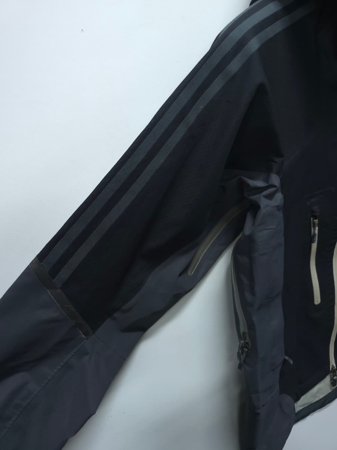 아디다스 TERREX 고어텍스 바람막이 (95~100) 상품이미지4