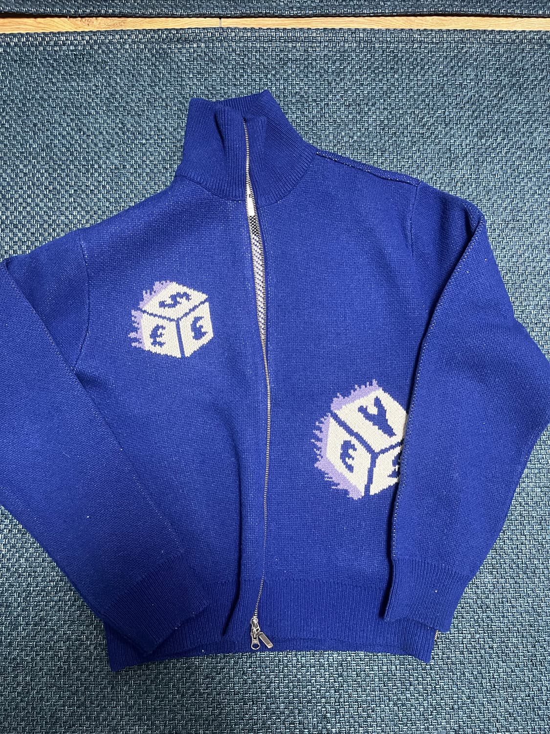 예스아이씨 니트 집업 L 상품이미지1