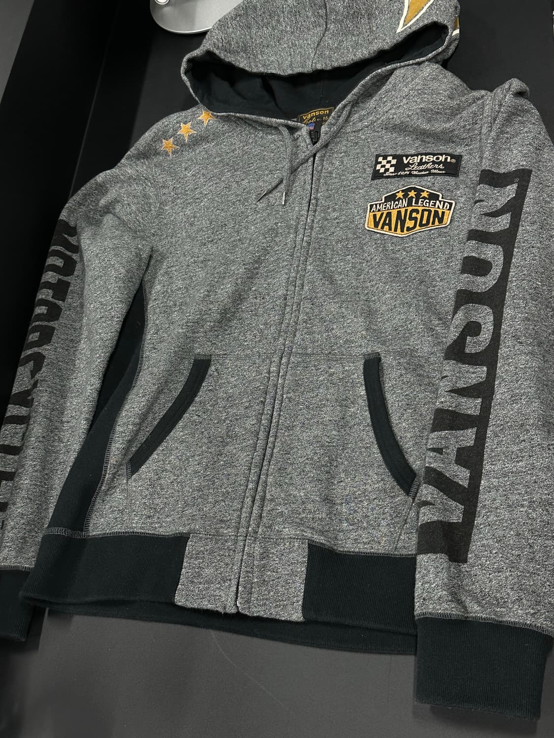 벤슨 자수 와펜 후드 집업 상품이미지3