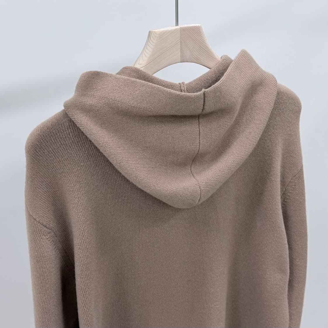 [S+급/L] 25SS 크롬하츠 세메터리 패치 캐시미어 후드티 상품이미지6