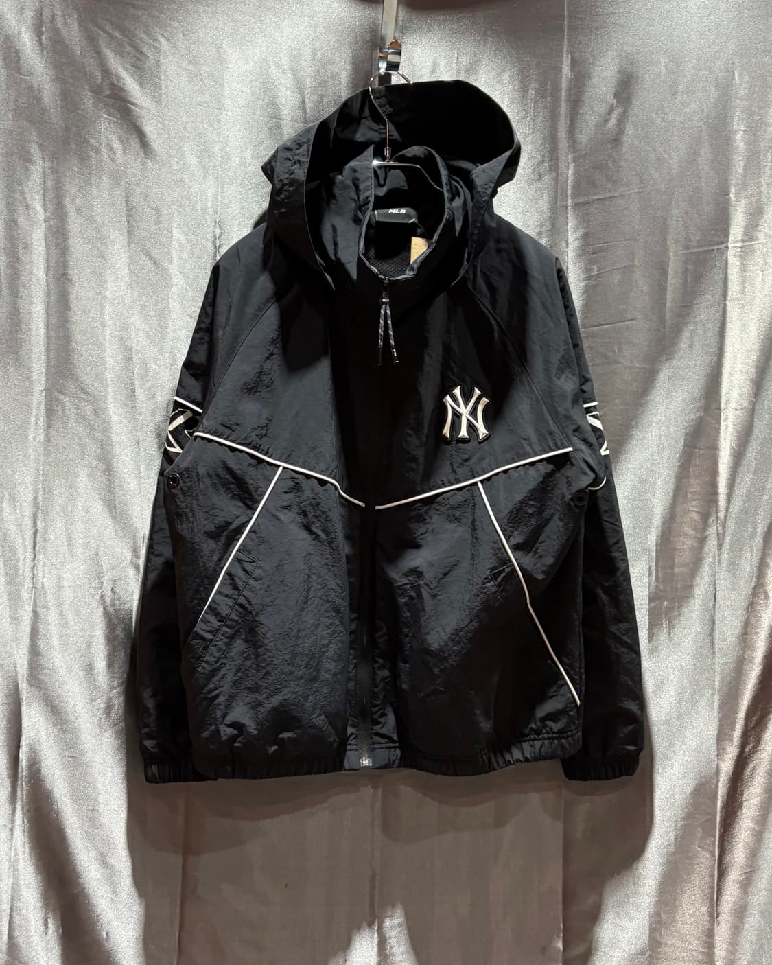 S MLB 빅로고 블랙 후드 바람막이 상품이미지3